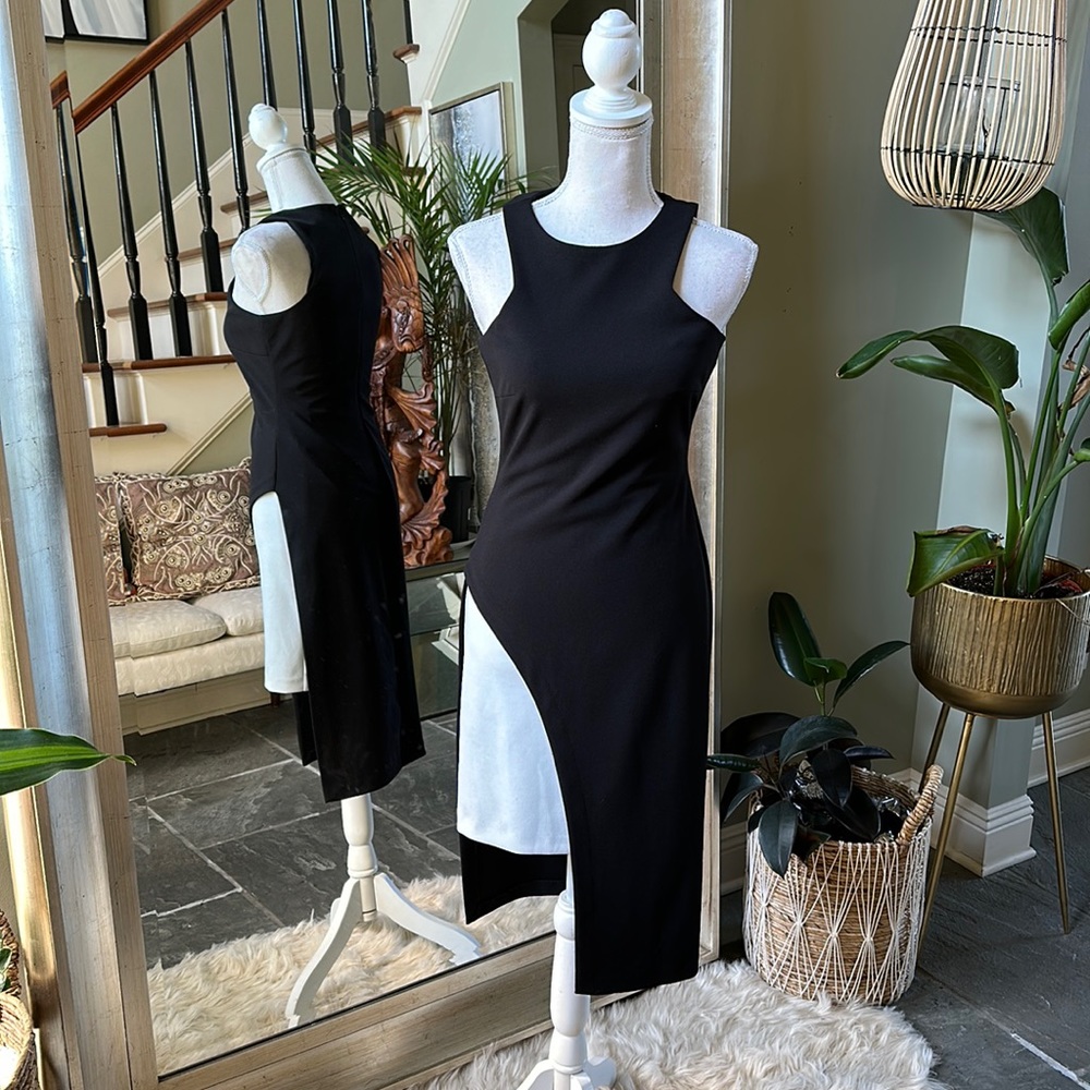 BLACK & WHITE SHIFT DRESS